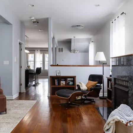 Spacious Three Bedroom Apt With Parking And Patio